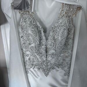 Sottero & Midgley..  Gibson Ivory Beaded Lace Bridal Dress - ivory & pewter